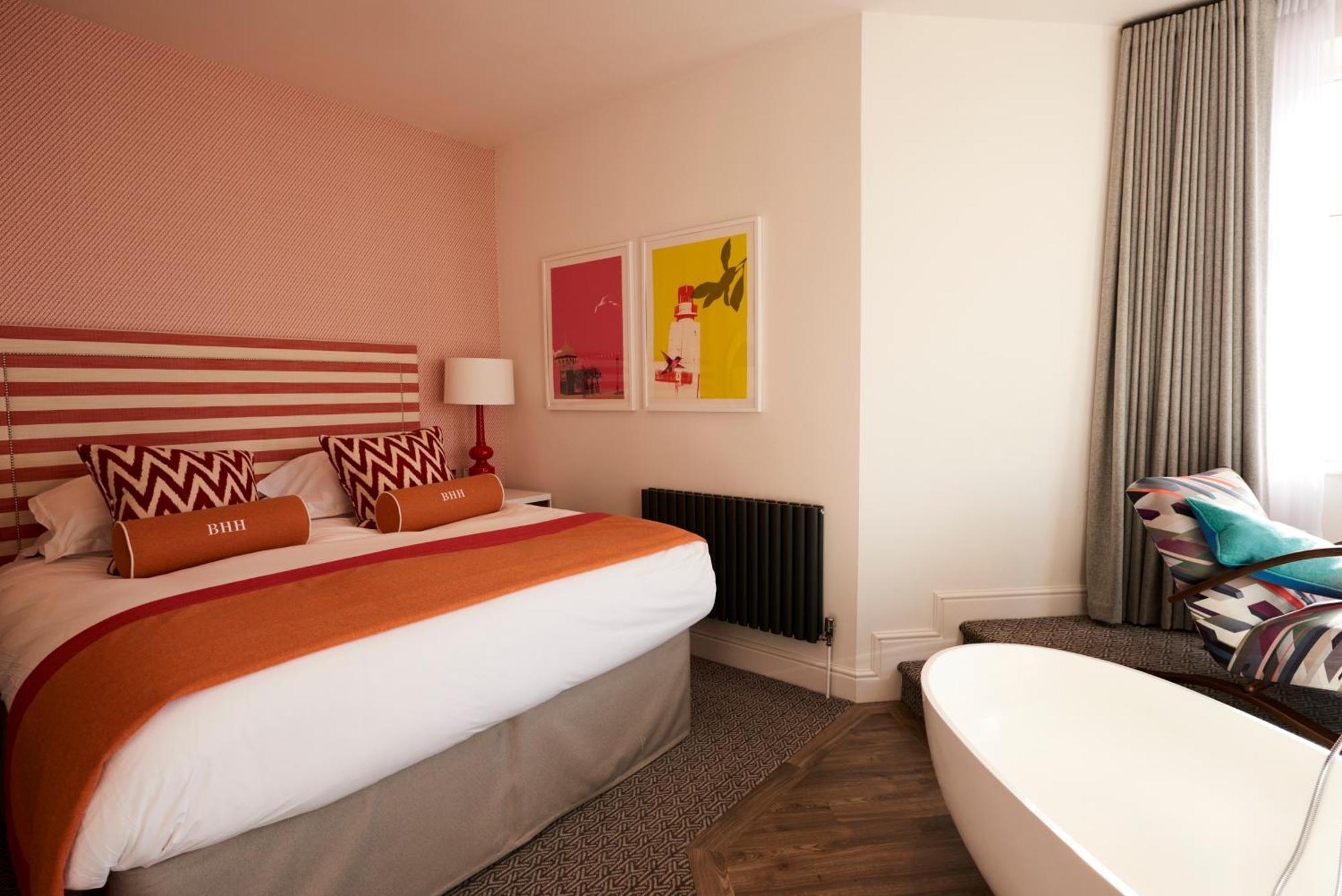 Corner Suite